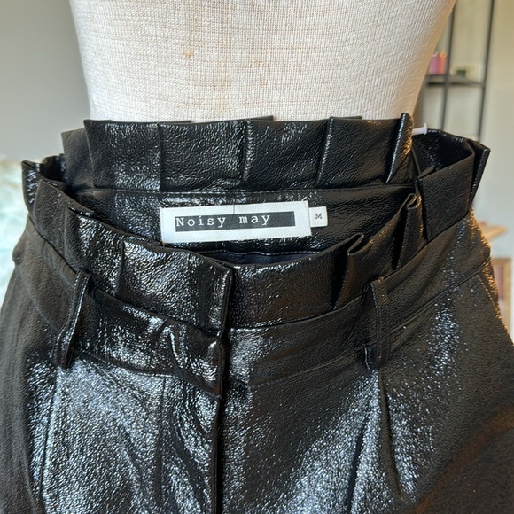 Noisy may soft faux leather pants - Picture 3 of 4